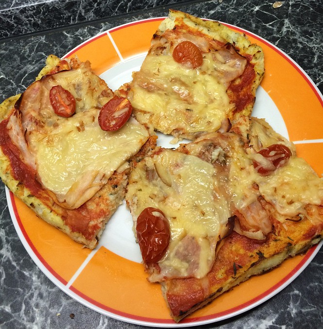 Květáková pizza bez výčitek_5ff7a88d71e4a.jpeg