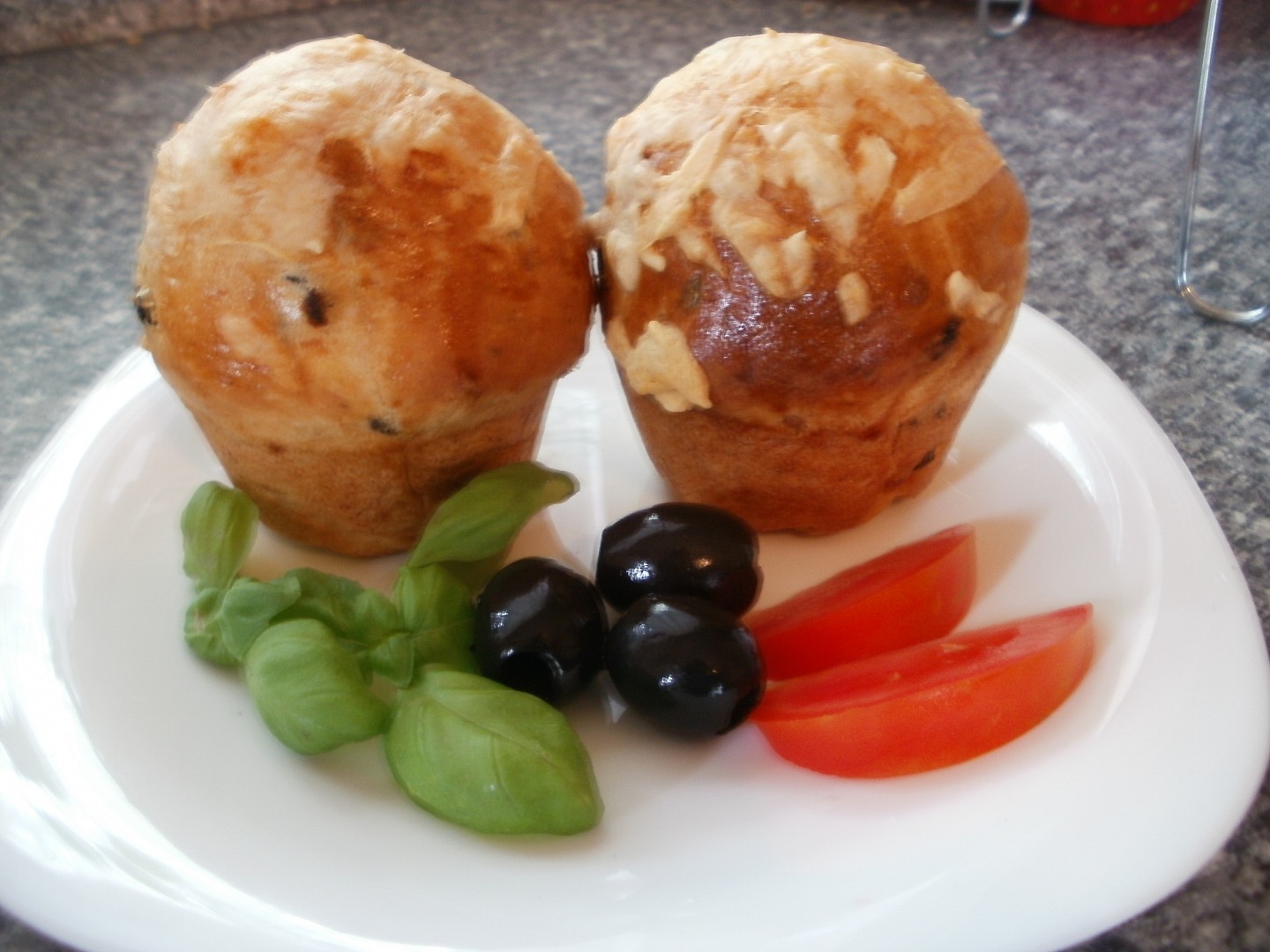 Kynuté slané muffiny „po italsku“_5ff94c39c76db.jpeg