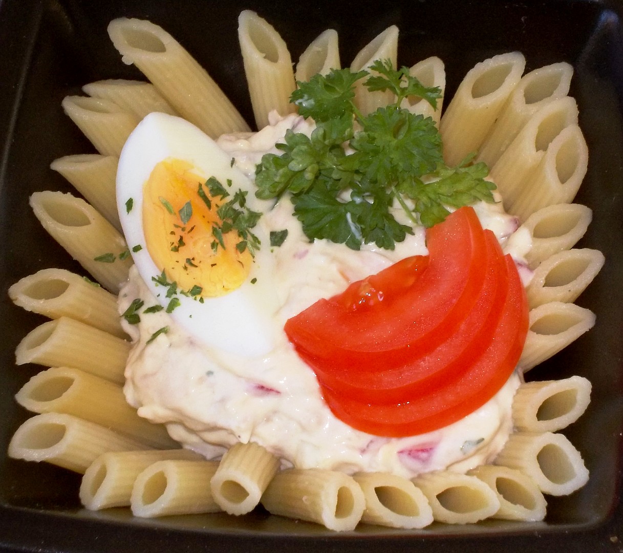 Lehký tuňákový salát s ředkvičkami