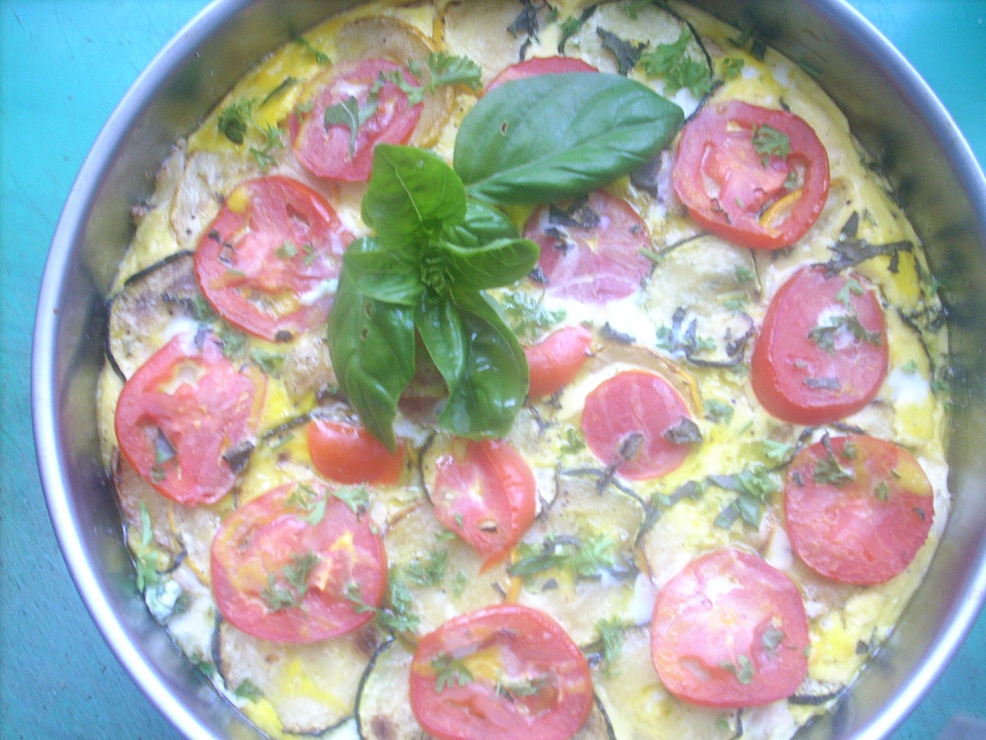 Letní omeleta s cuketami a kuřecím masem