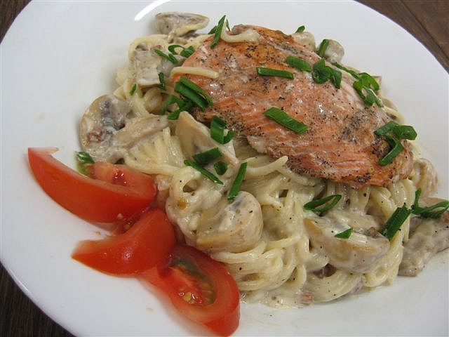 Losos na pepři se žampióny