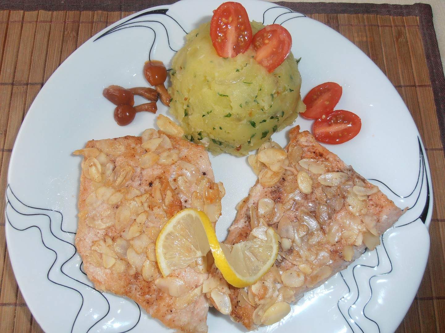 Losos v mandlovém kabátku