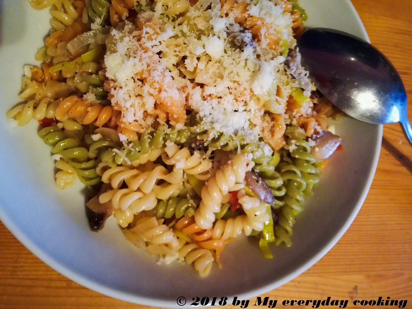 Míchané fettuccine s pórkem a vejci_5ff6d2e5ccb71.jpeg