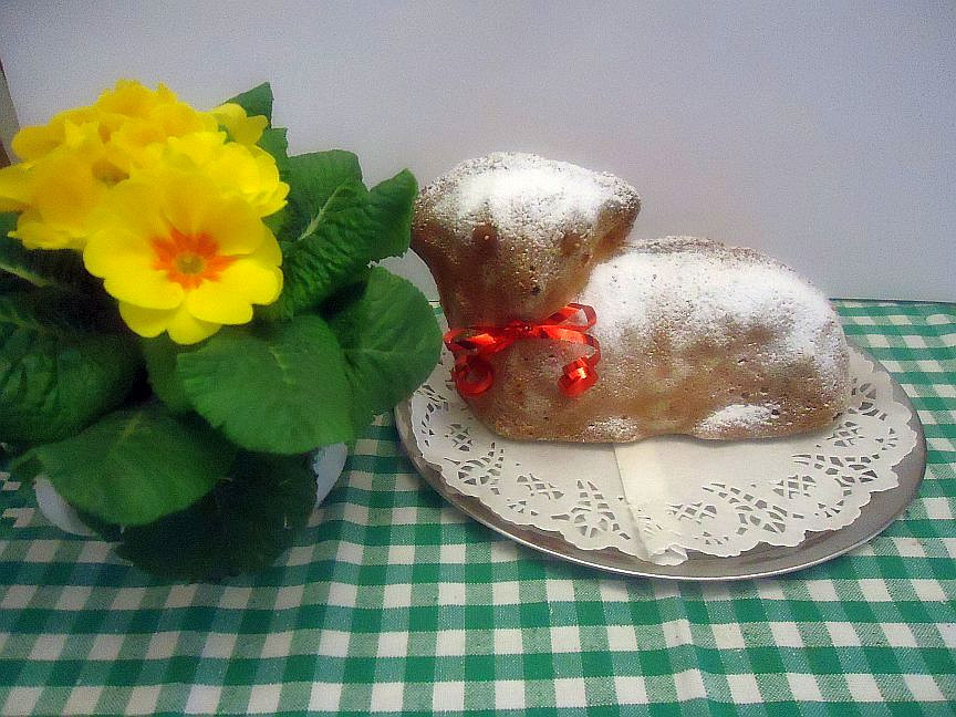 Mrkvový beránek se dvěma druhy krému_5ff6c483e972d.jpeg