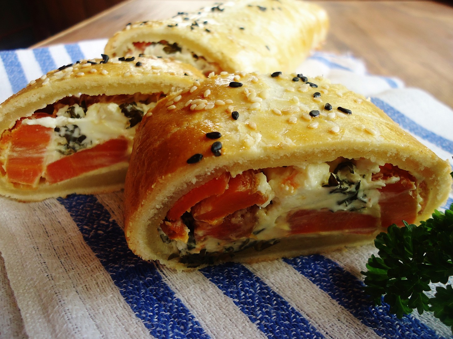 Mrkvový závin z jogurtového těsta_5ff7a4aeb3893.jpeg