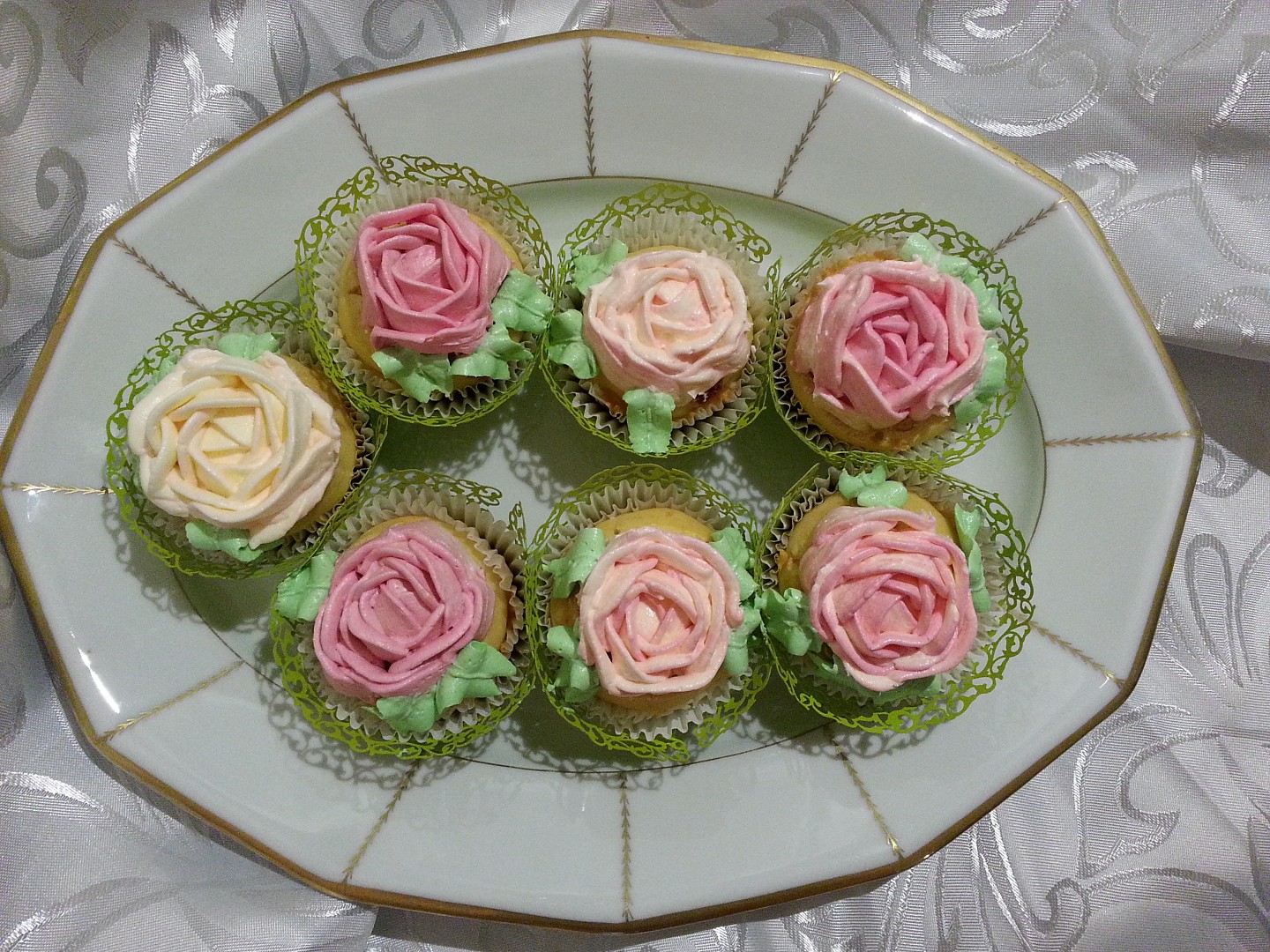 Muffiny s růží_5ff7bf7c25f7c.jpeg