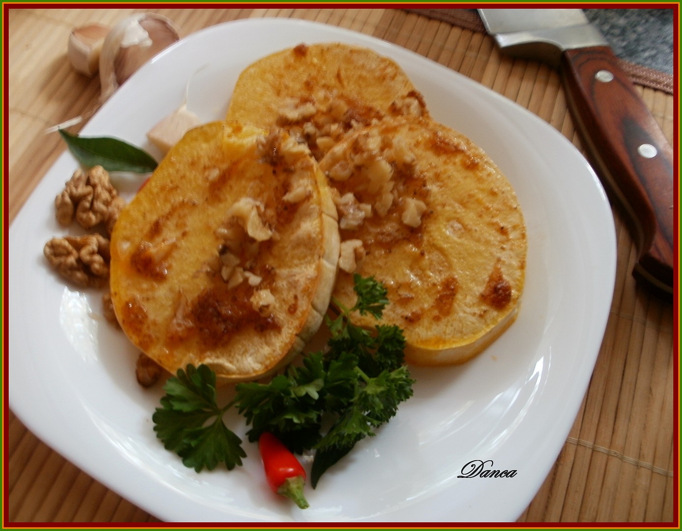 Muškátová dýně s máslovo-ořechovým přelivem