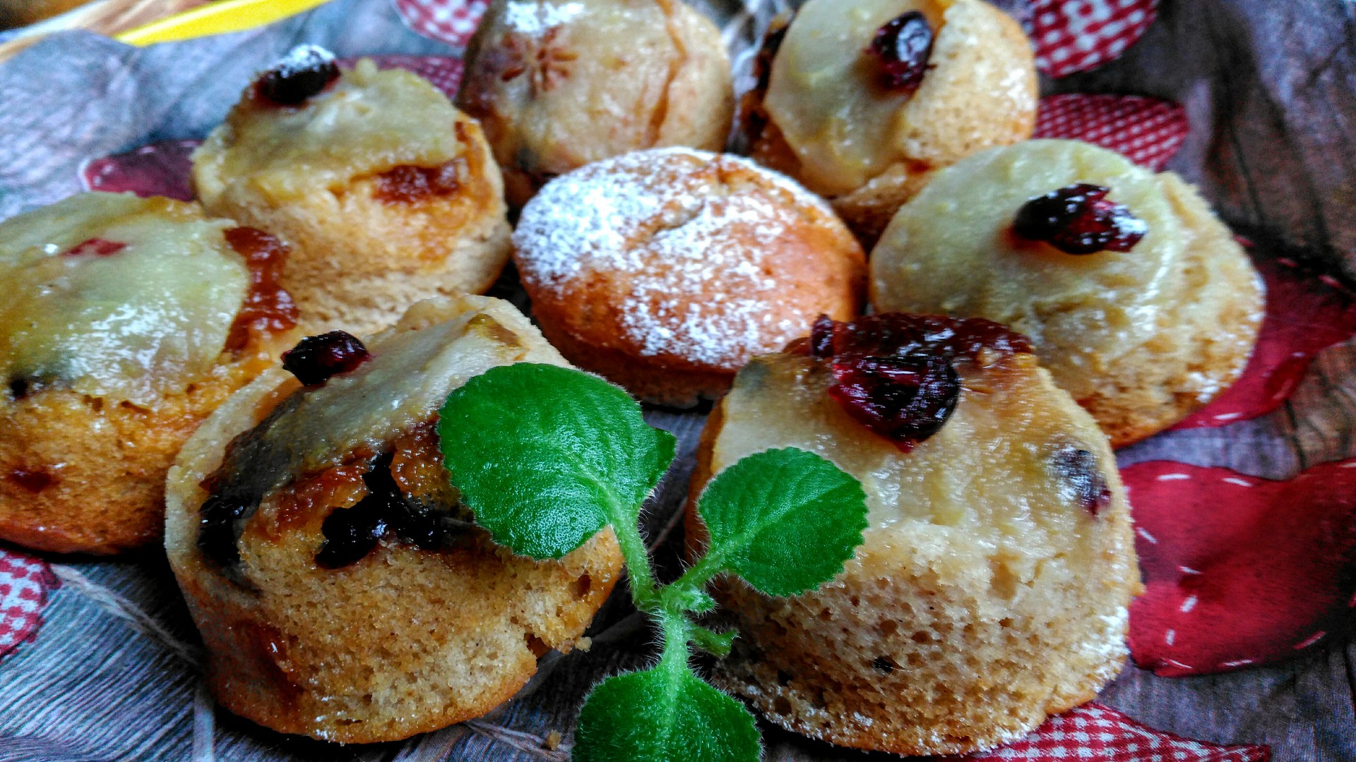 Obrácené hruškové muffiny_5ff773d4347a6.jpeg
