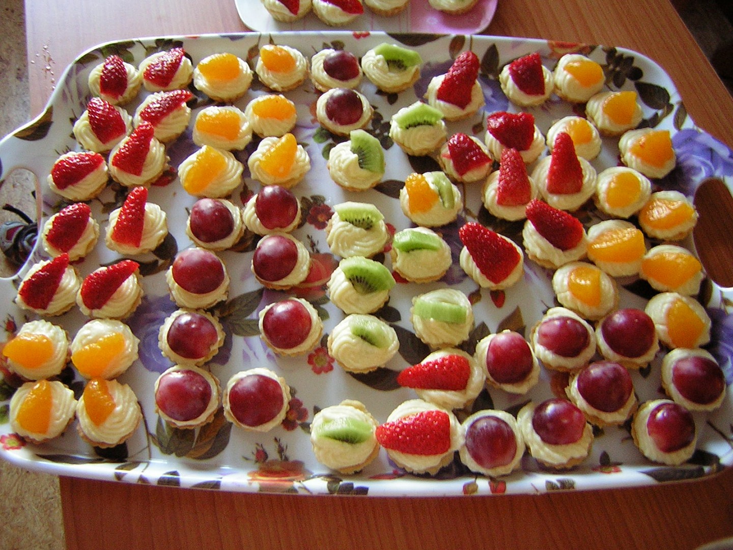 Ovocné mini košíčky_5ffabbe016c18.jpeg