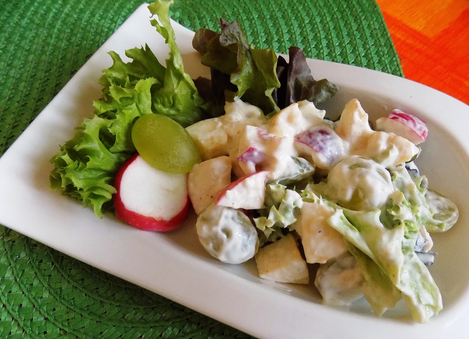 Ovocný šalát s jogurtovým dressingem_5ff7e7c2a5b6a.jpeg