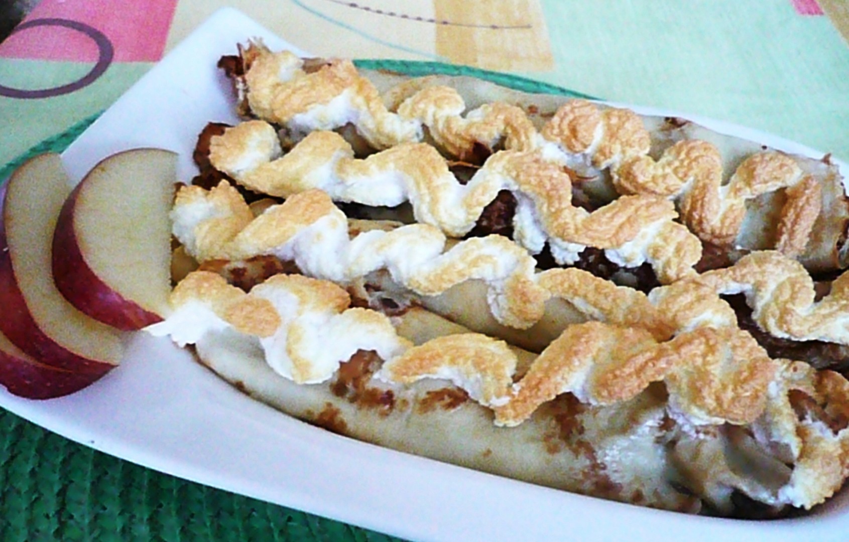 Palačinky s jablkovou náplní