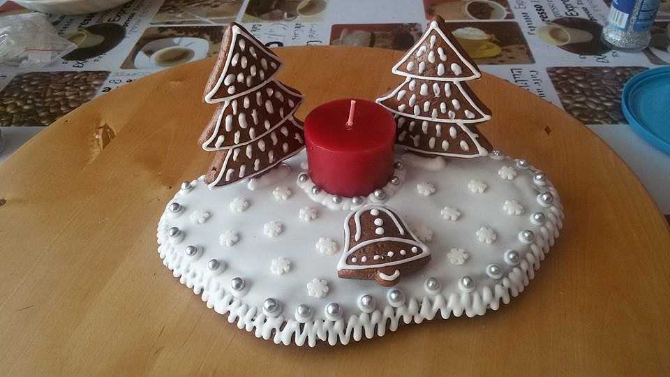 Perníkové svícny_5ffbb98f30bf9.jpeg