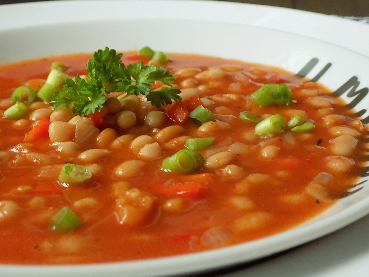 Pikantní rajčatová polévka s fazolemi_5ff731b16d5d5.jpeg
