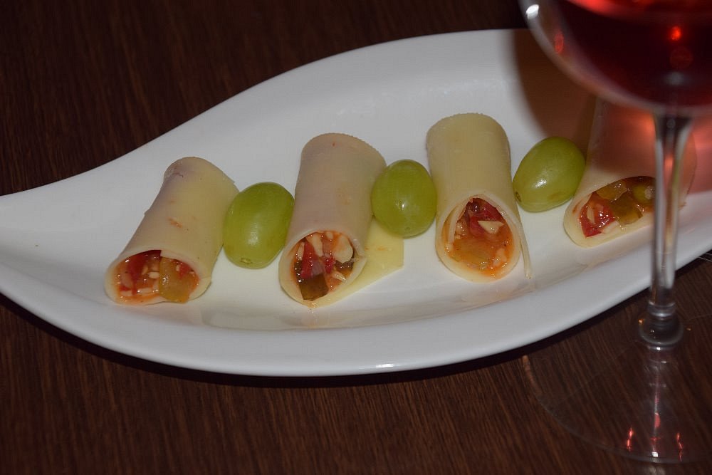 Pikantní závitky k vínu_5ff6d3fef0c18.jpeg