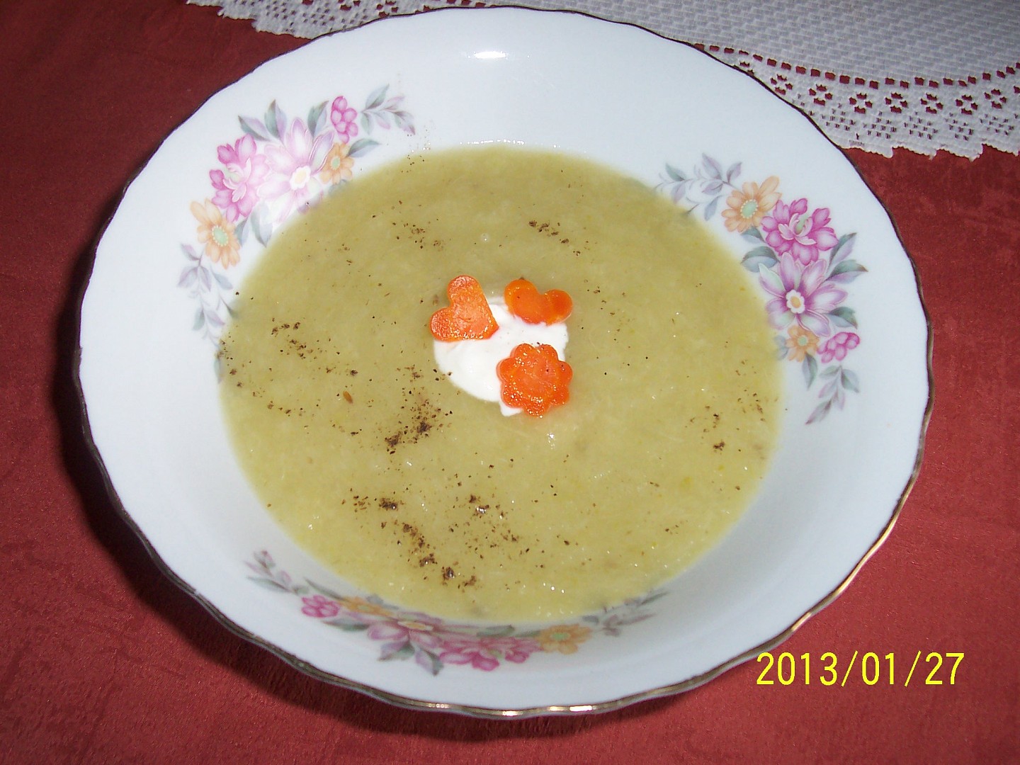 Polévka krémová z květákových listů_5ff9ad2ba2a48.jpeg