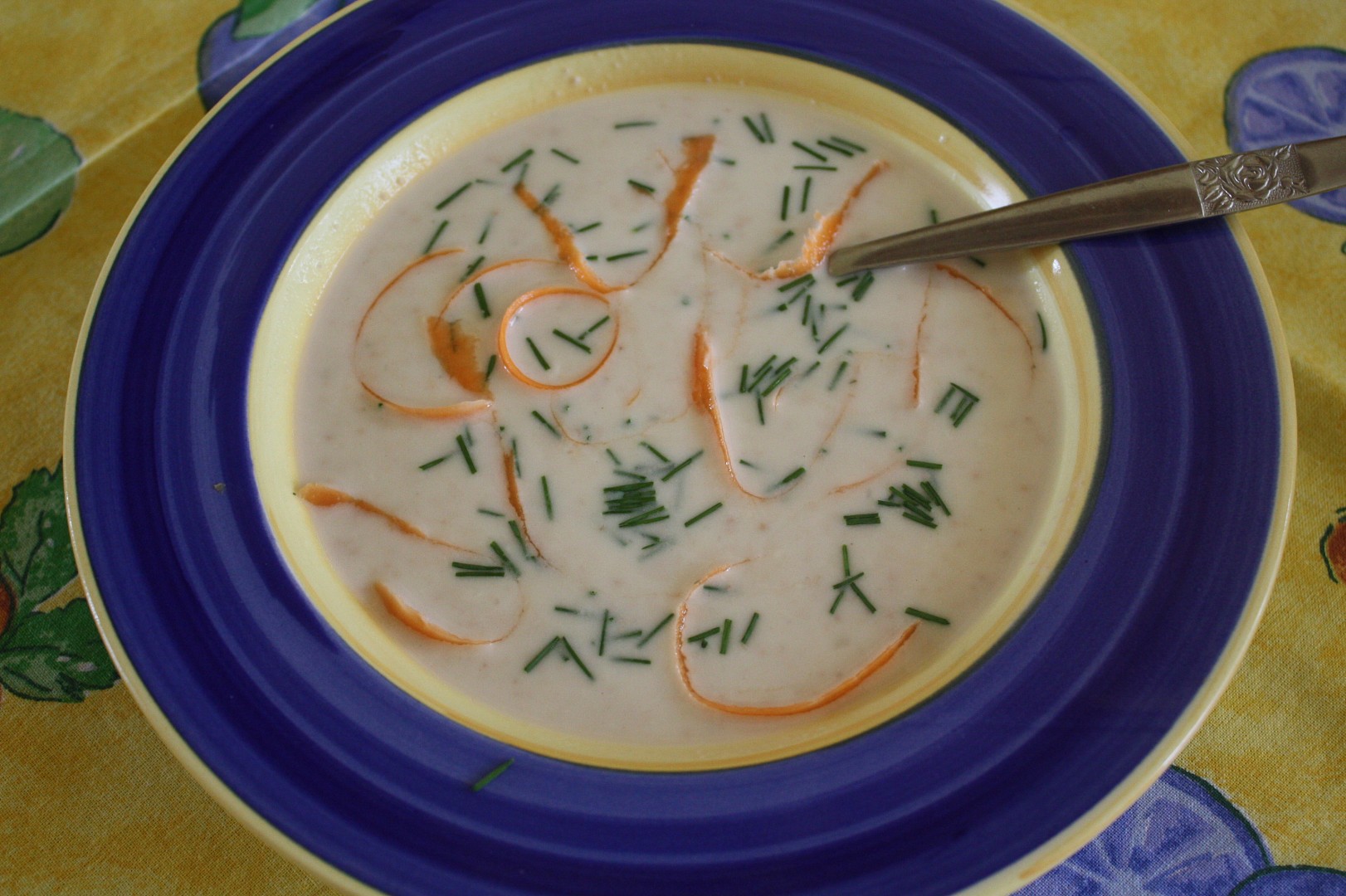 Polévka z játrové paštiky