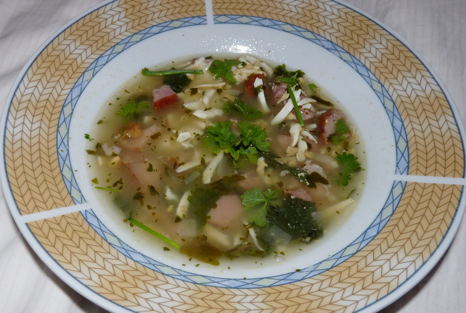 Polévka z vařených vajec, bylinek a uzeného_5ff8ce847533c.jpeg