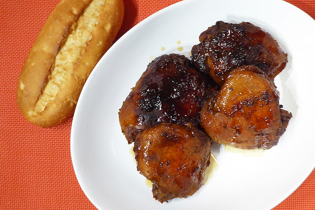 Pomalé kuře pečené nasucho v kořeněném kabátku