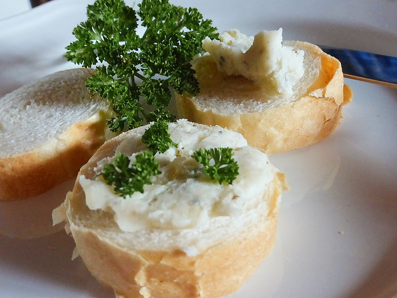 Pomazánka s nivovým bešamelem