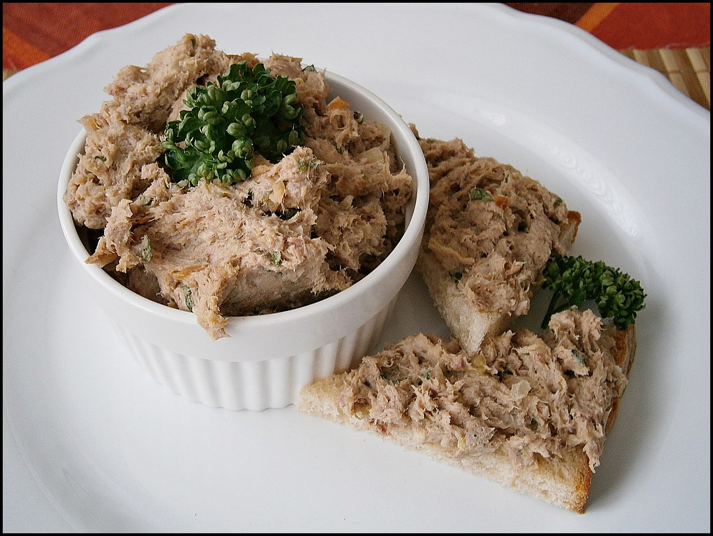 Pomazánka z krůtích krků_5ff7f283ea327.jpeg