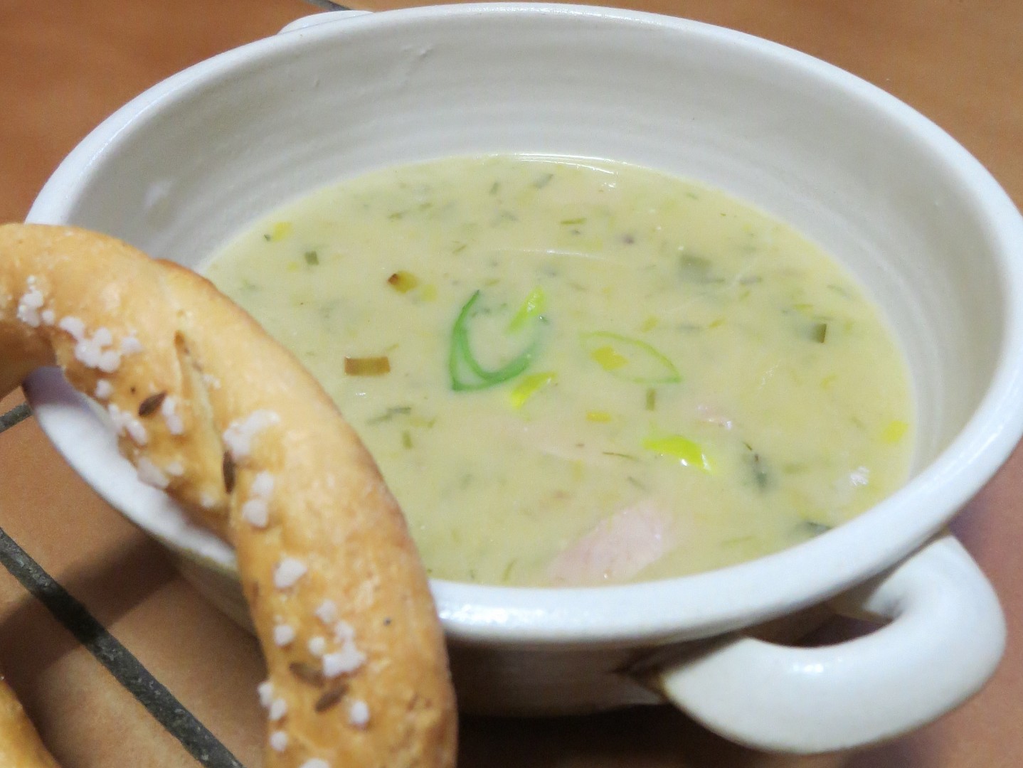 Pórková polévka se šunkou