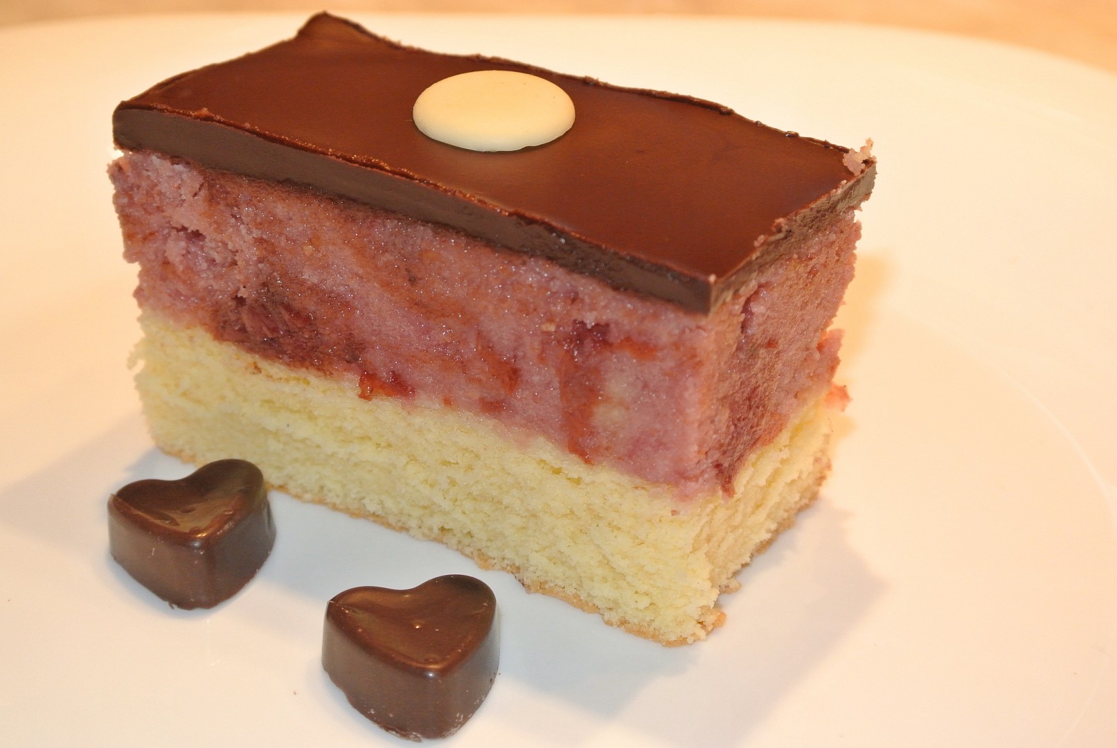 Řezy s vínovou náplní