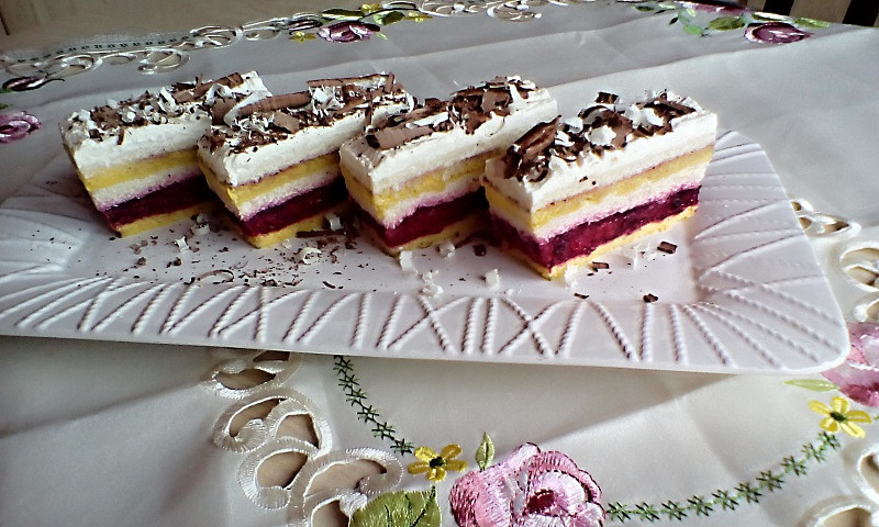 Řezy z drobného ovoce_5ff6ec79dd28f.jpeg