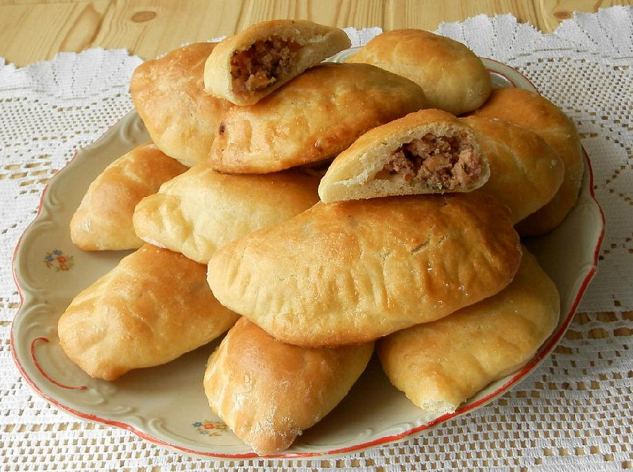 Ruské pirohy s uzeným masem
