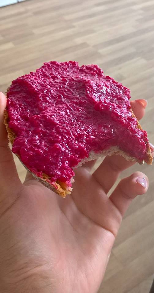 Rychlá pomazánka z červené řepy_5ff750ccccb09.jpeg