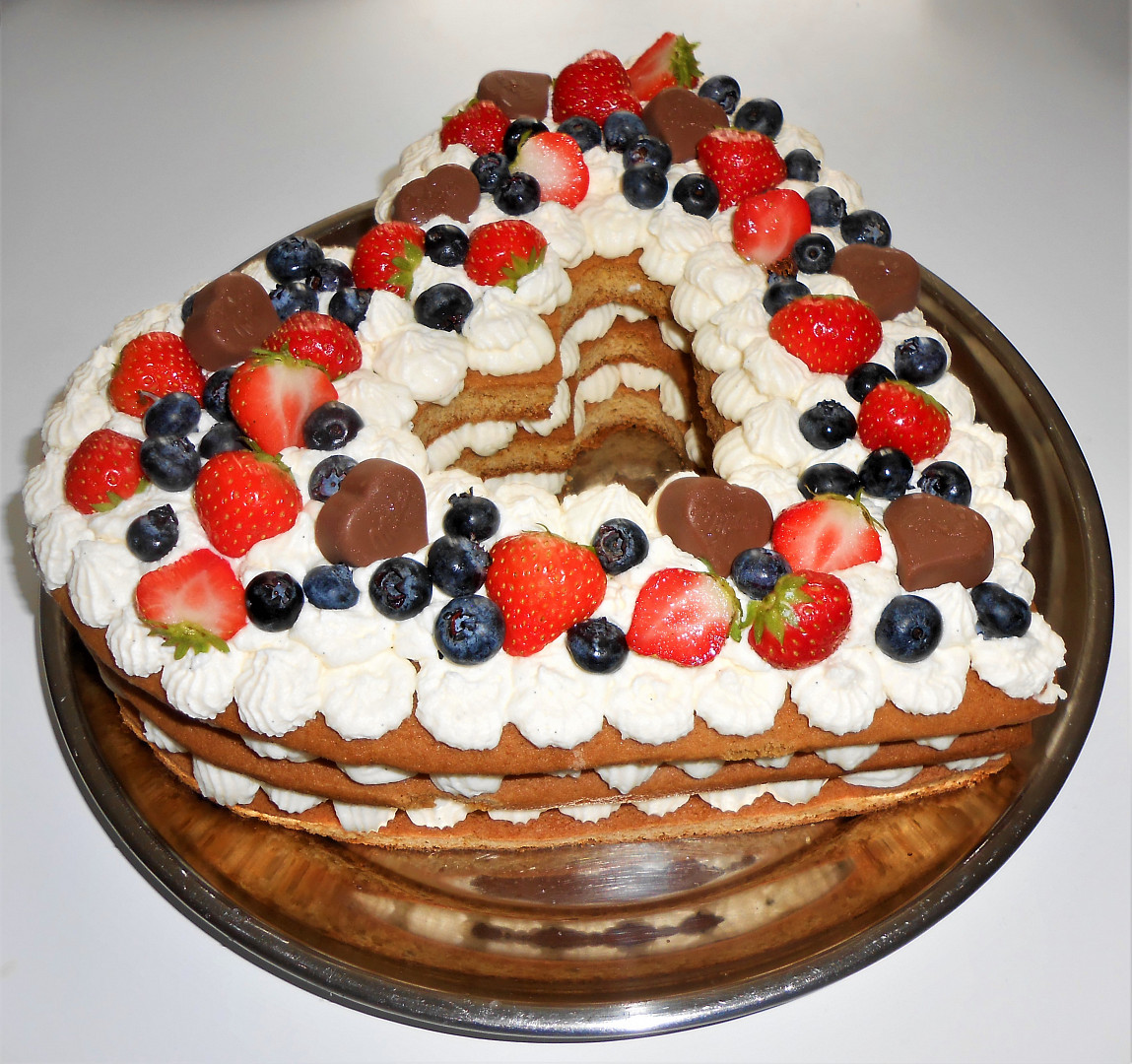 Skládaný medový dort