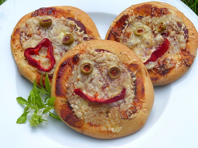 Slané koláčky bez kynutí – smajlíci_5ff78690bcfa8.jpeg