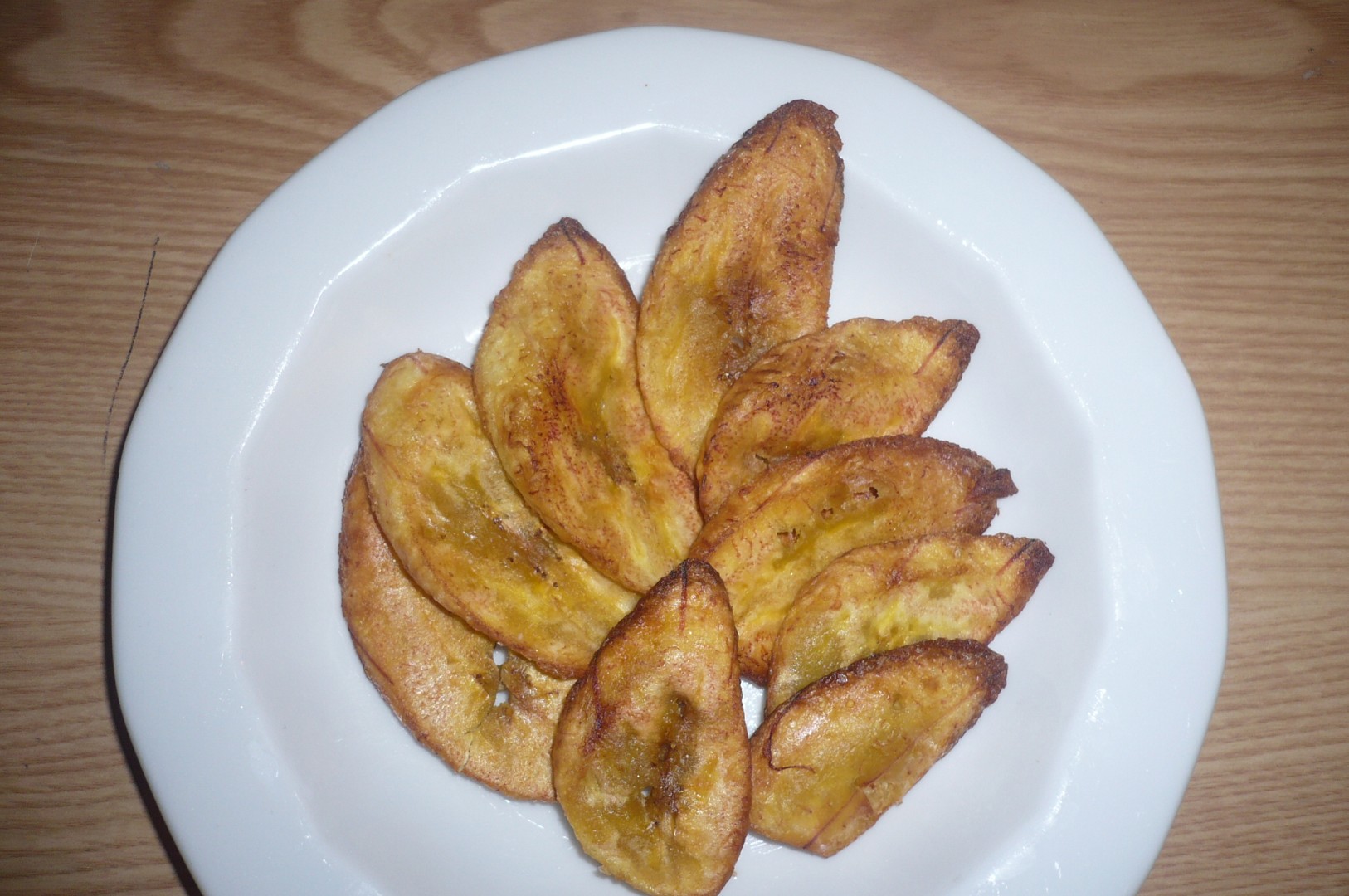 Smažený plantain (banány)_5ffbd8d3e76ef.jpeg