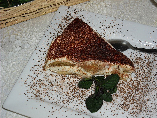 Smetanovo-kávový dortík