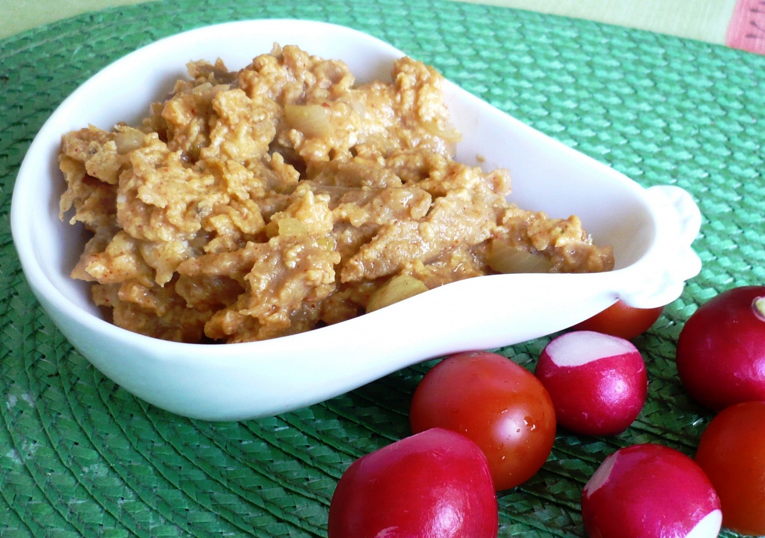 Sójový granulát s cibulkou a vejci_5ff8dc377d811.jpeg