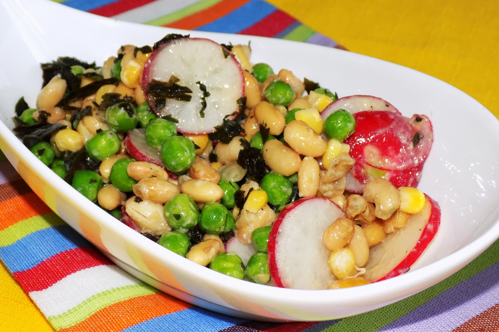 Sojový salát s hořčicovou zálivkou