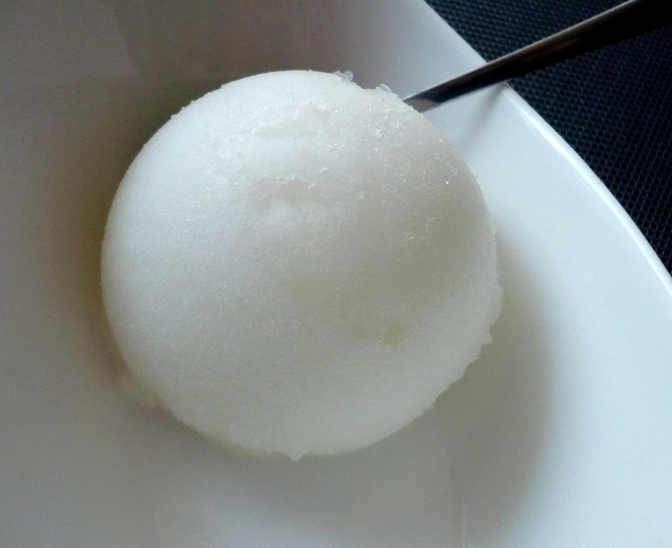 Sorbet ze sirupu z bezových květů_5ff68b9f0f021.jpeg
