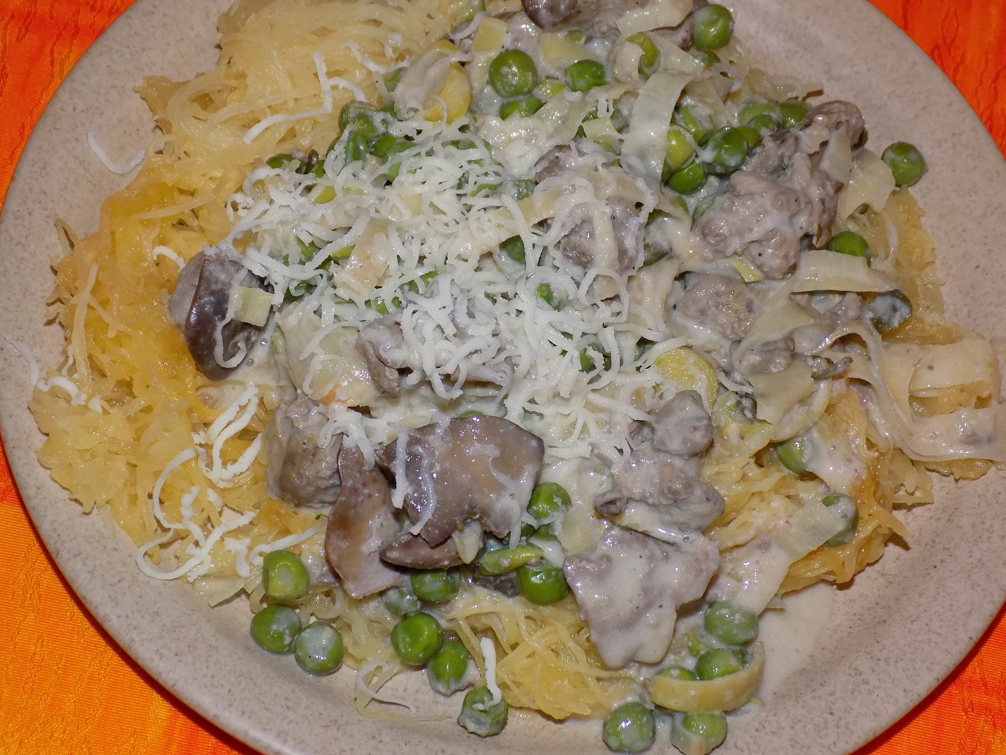 Špagetová dýně s kuřecími játry