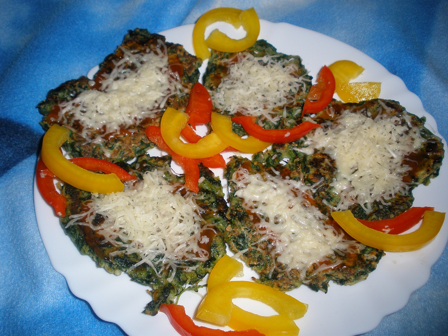 Špenátové placičky se sýrem_5ffb568257d26.jpeg