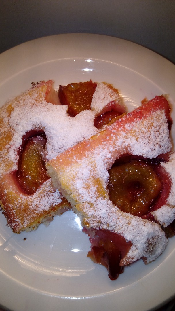 Šťavnatý švestkový koláč