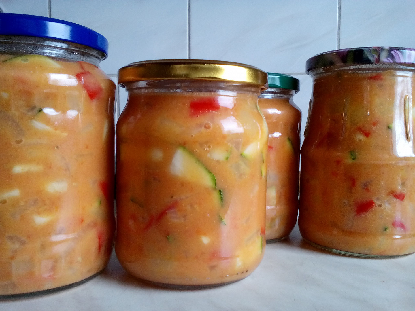 Sterilovaná zeleninová směs pod maso, do masových směsí…_5ff6b0e868043.jpeg