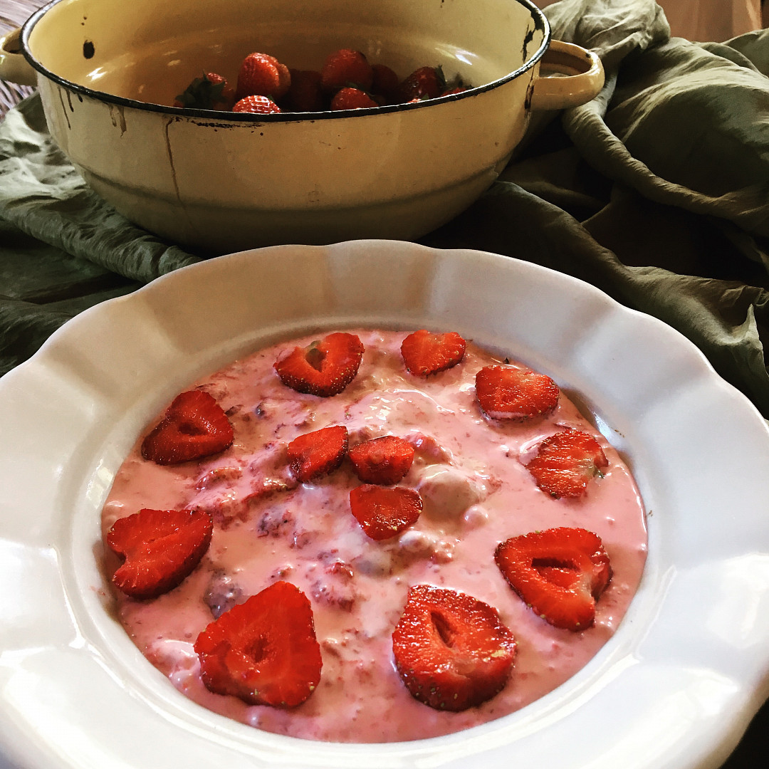 Studená jahodová polévka, mňamka kterou dělávala mamka