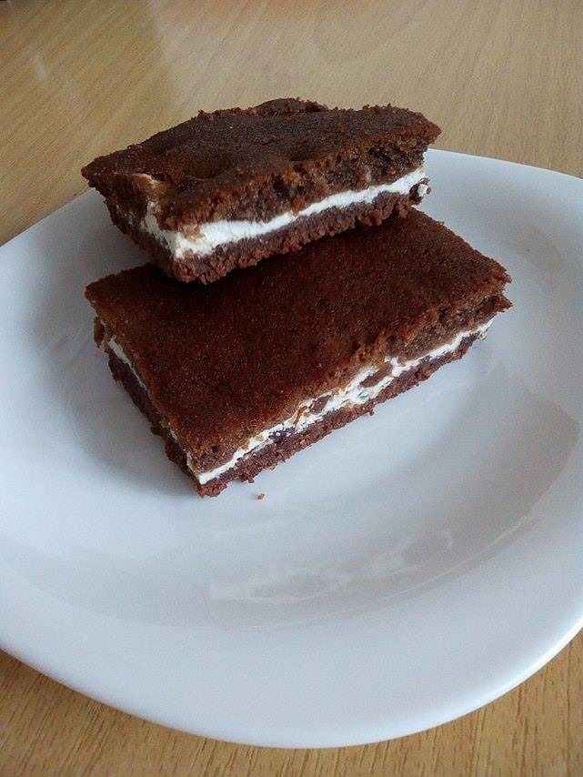 Super jednoduchá tvarohovo-kakaová buchta_5ff7797d61374.jpeg