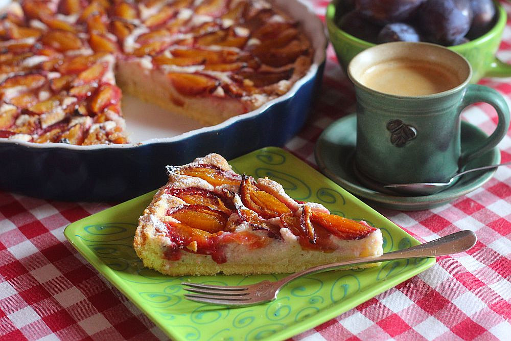 Švestkový koláč s krupicovým krémem