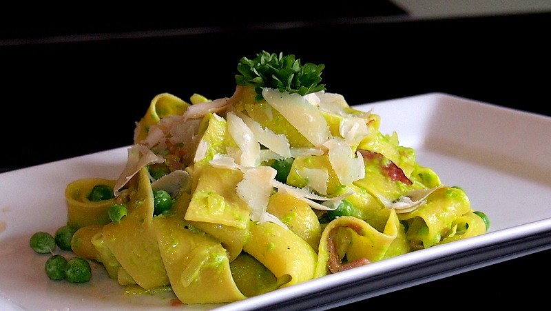 Tagliatelle s hráškovým pestem