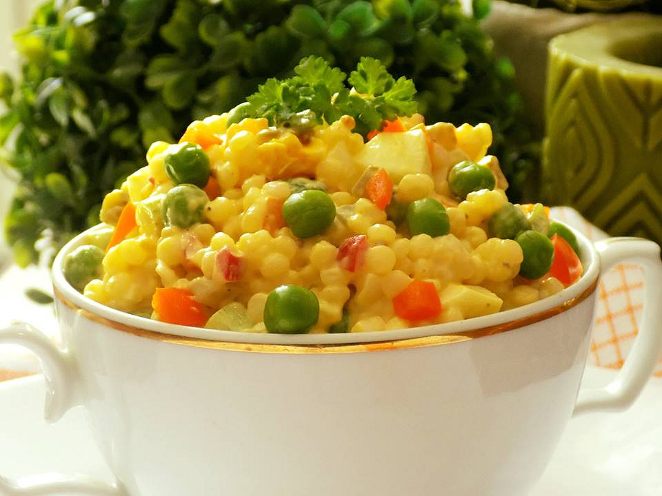 Tarhoňový salát s vejci