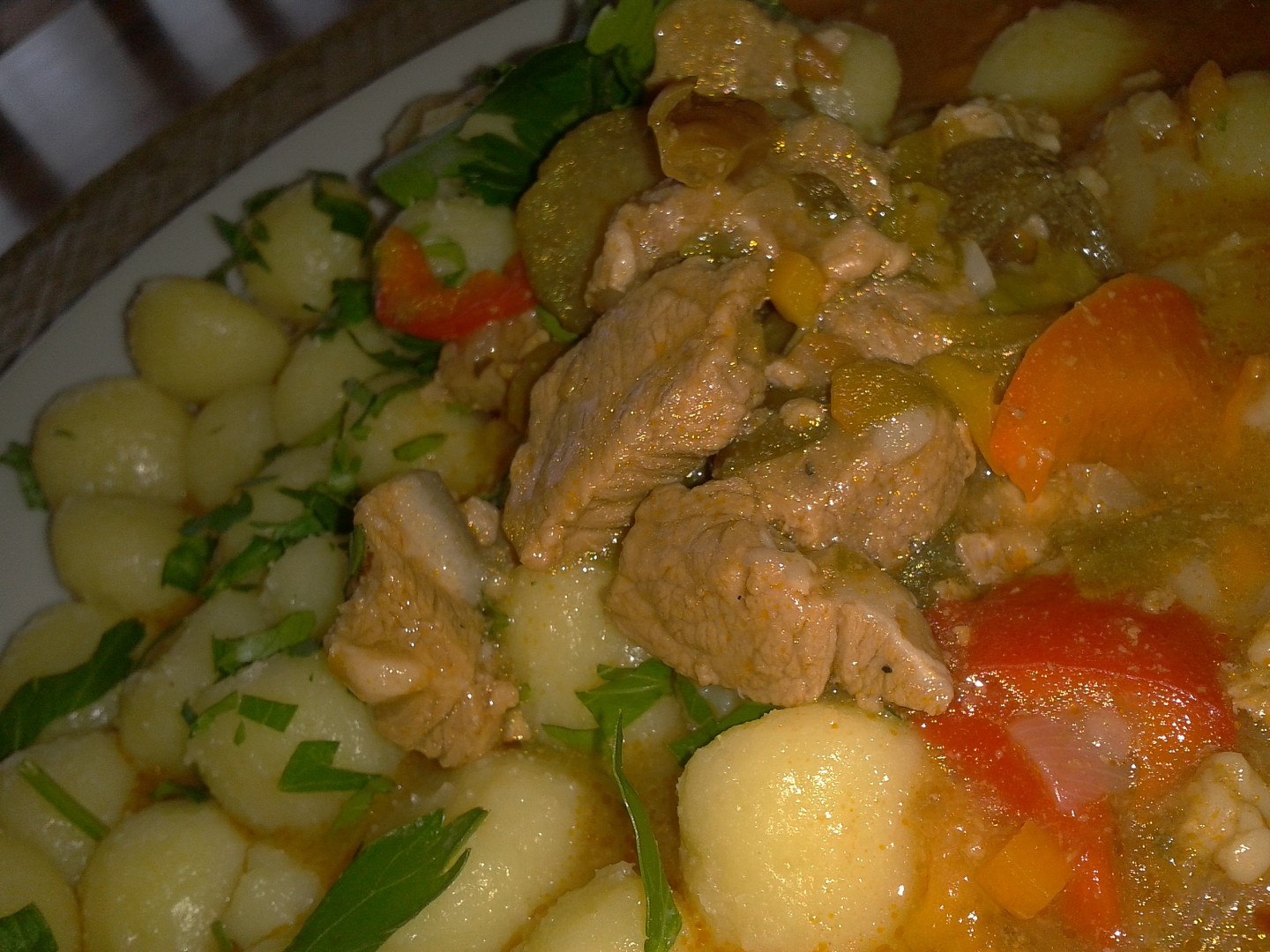 Telecí  plec na tymiánu a barevných paprikách_5ffa2c55ba8c9.jpeg