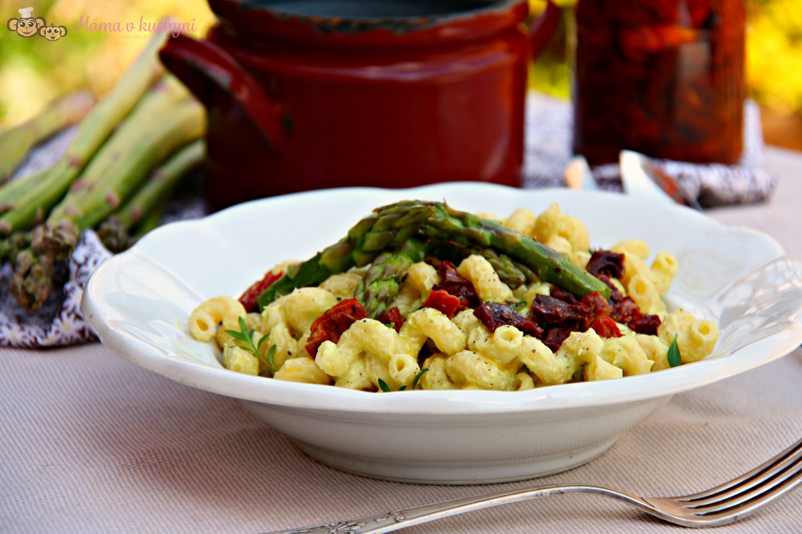 Těstoviny s chřestovou omáčkou