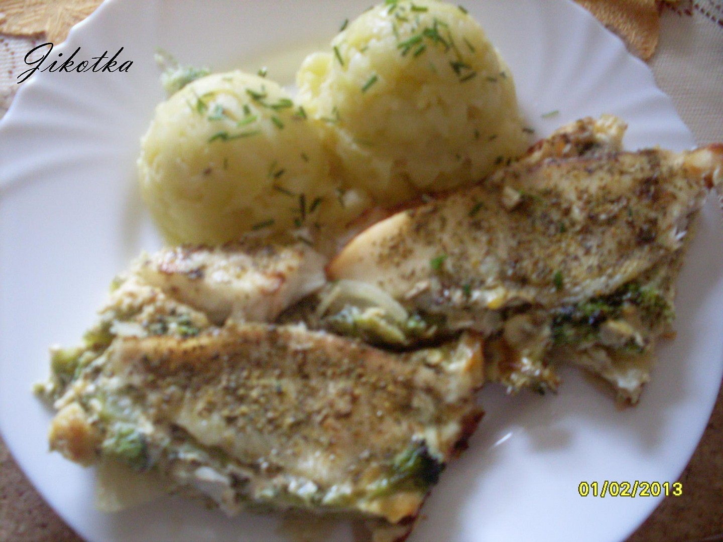 Tilapie zapečená s brokolicí