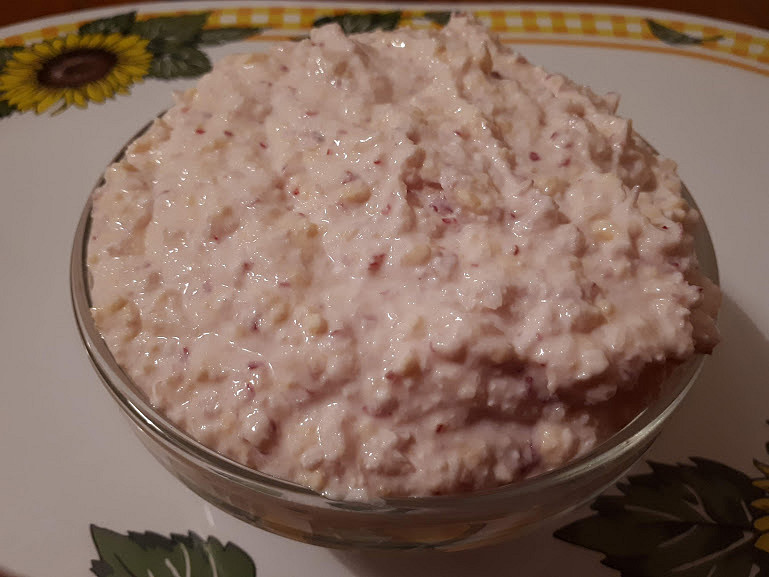 Tvarohová pomazánka s ředkvičkami – pro nejmenší_5ff6d4032deb5.jpeg