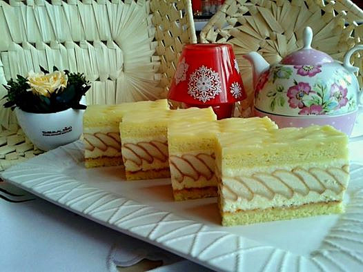 Tvarohové řezy s piškoty